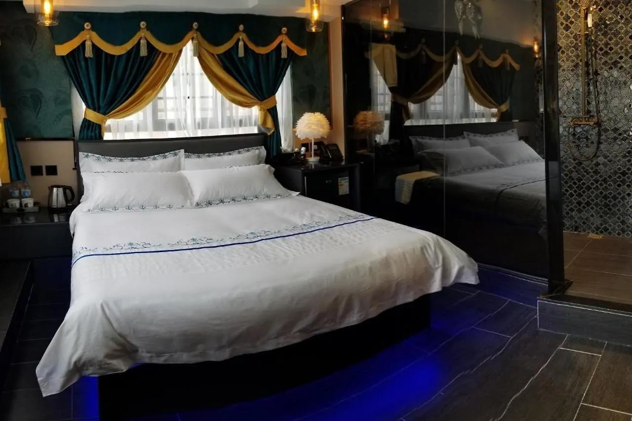 בית הארחה הונג קונג Star City Hotel